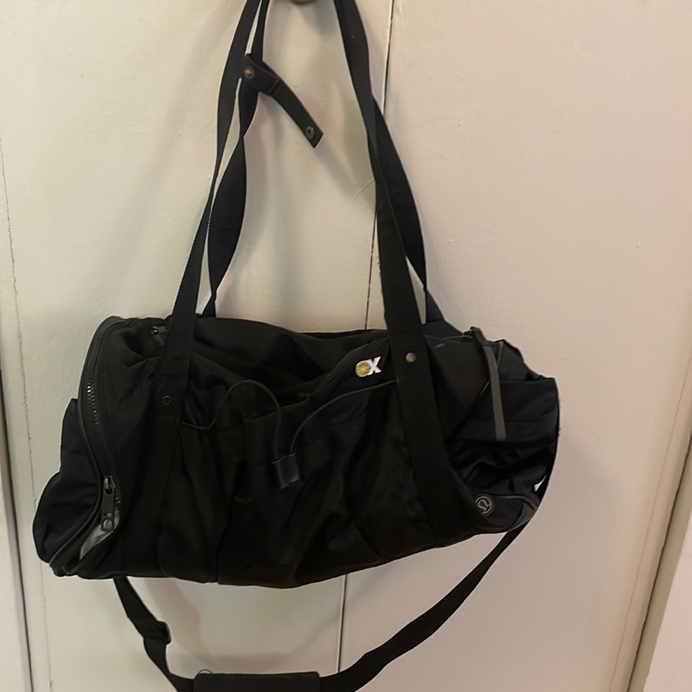 Lululemon gym bag
